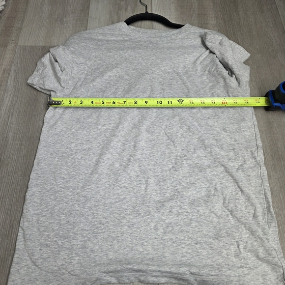 SKIMS Light Gray Short Sleeve Tee - Picture 5 of 6